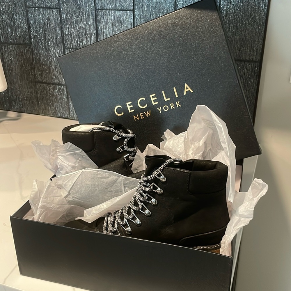 NWT Cecilia, New York Helga, black leather boots